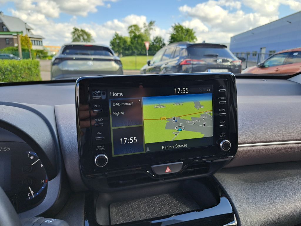 Toyota Yaris Cross Hybrid 1.5 VVT-i Elegant AHK, Teille