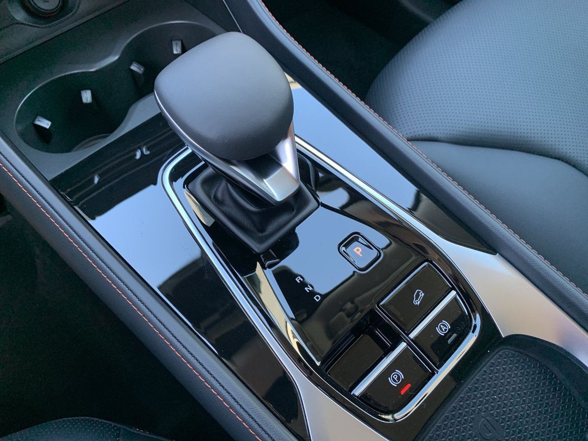 MG HS PHEV Luxury 360 KAMERA+PDC+SHZ+NAVI+LEDER+