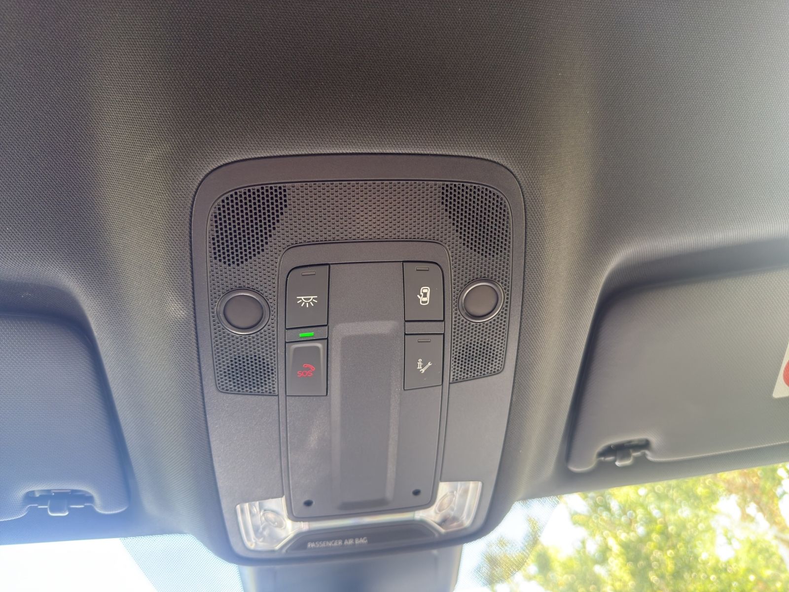 Audi Q3 40 TDI QUATTRO S-LINE+AHK+NAVI+MATRIX