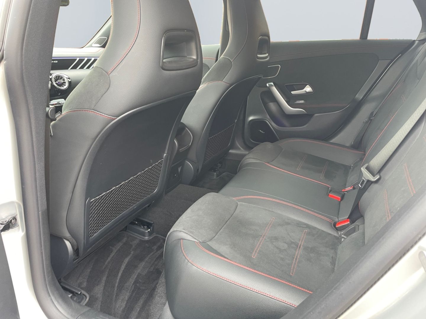 Mercedes-Benz CLA 35 AMG Shooting Brake 4M - Samsaru's Car Outlet