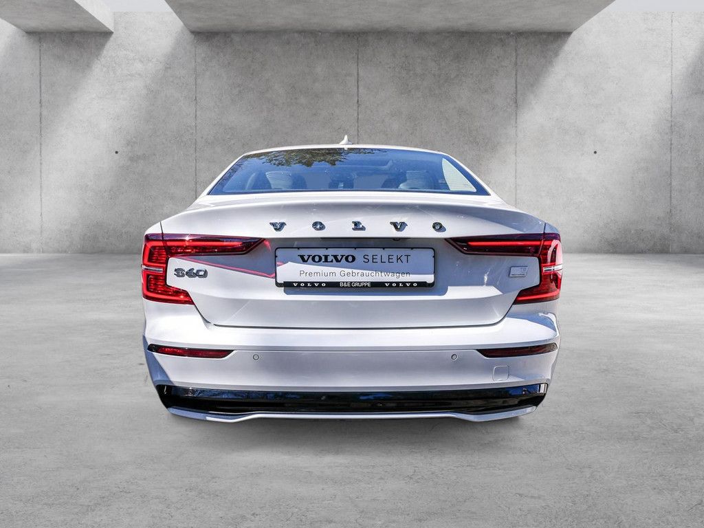 Volvo S60 T8 Ultimate Dark Recharge Plug-In Hybrid AWD
