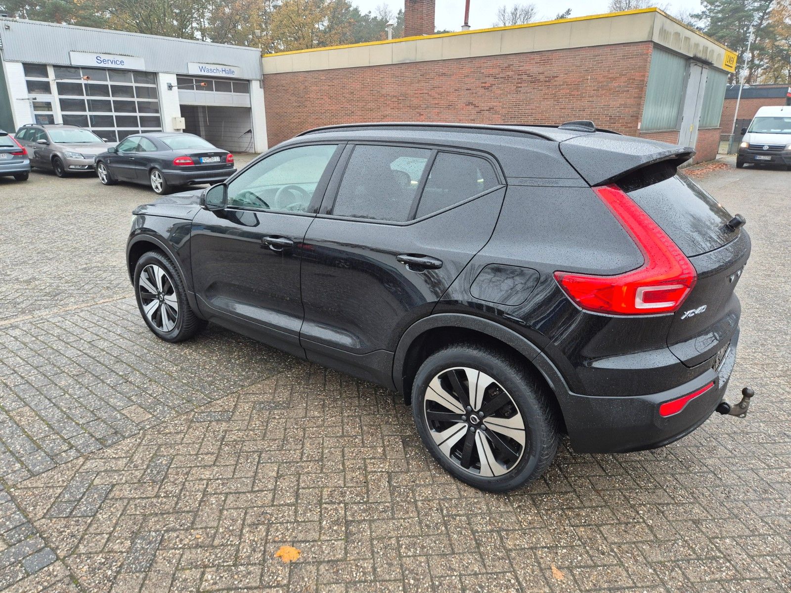 Volvo XC40 Twin Motor Plus Recharge Pure Electric AWD