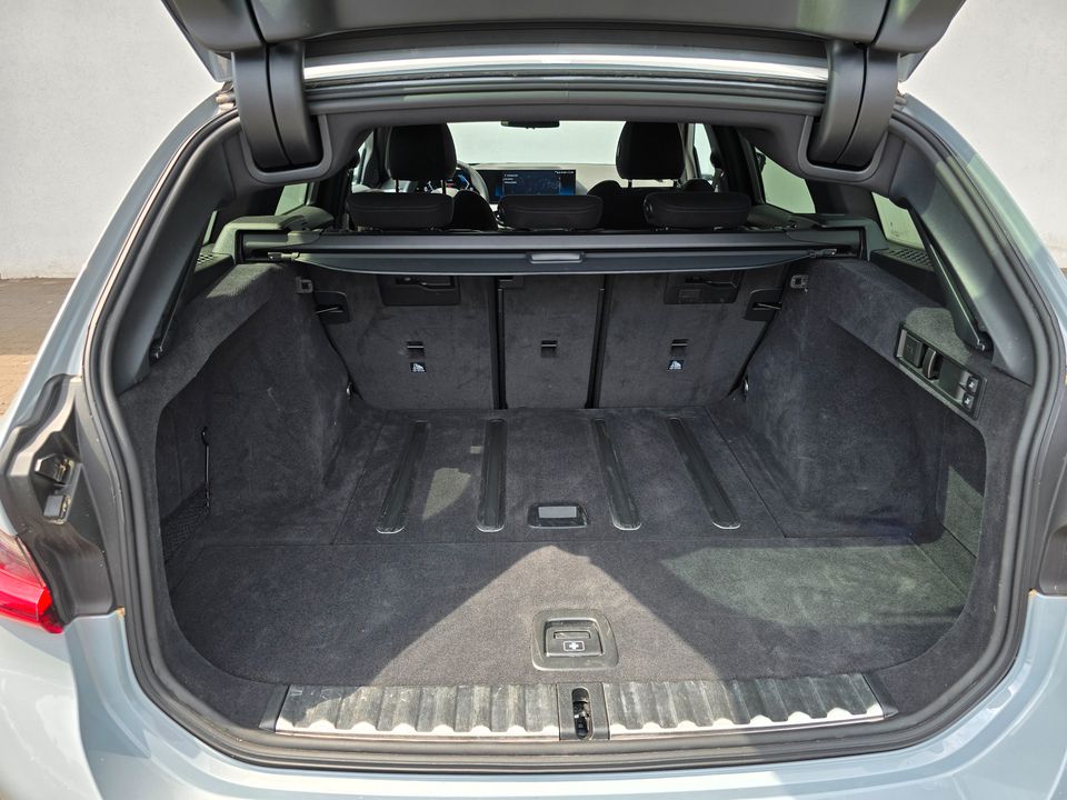 BMW 320d xDrive Touring M Sportpaket *ab 2,49% eff.*