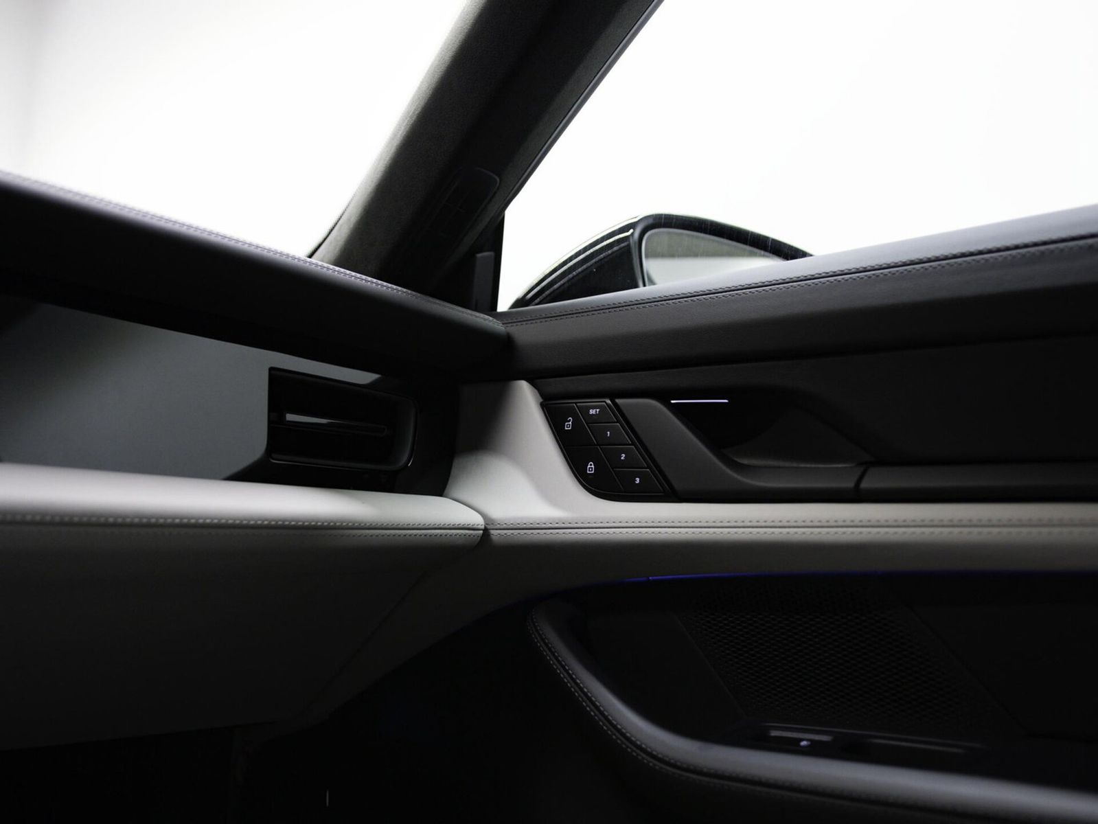 Porsche Taycan 4S Cross Turismo