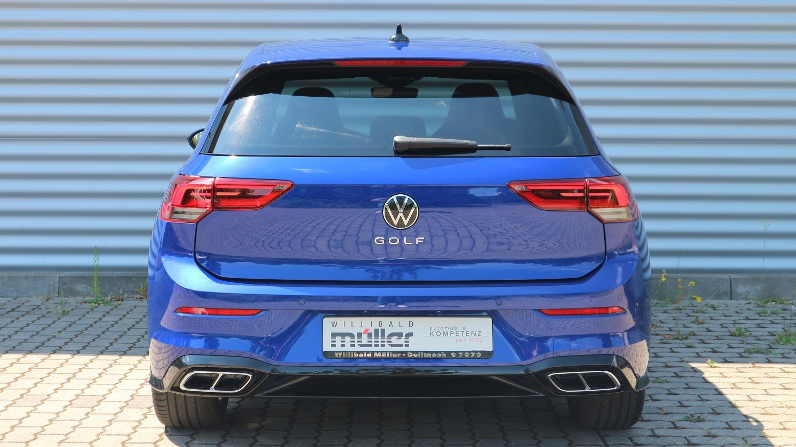 Volkswagen Golf R-Line - Samsaru's Car Outlet