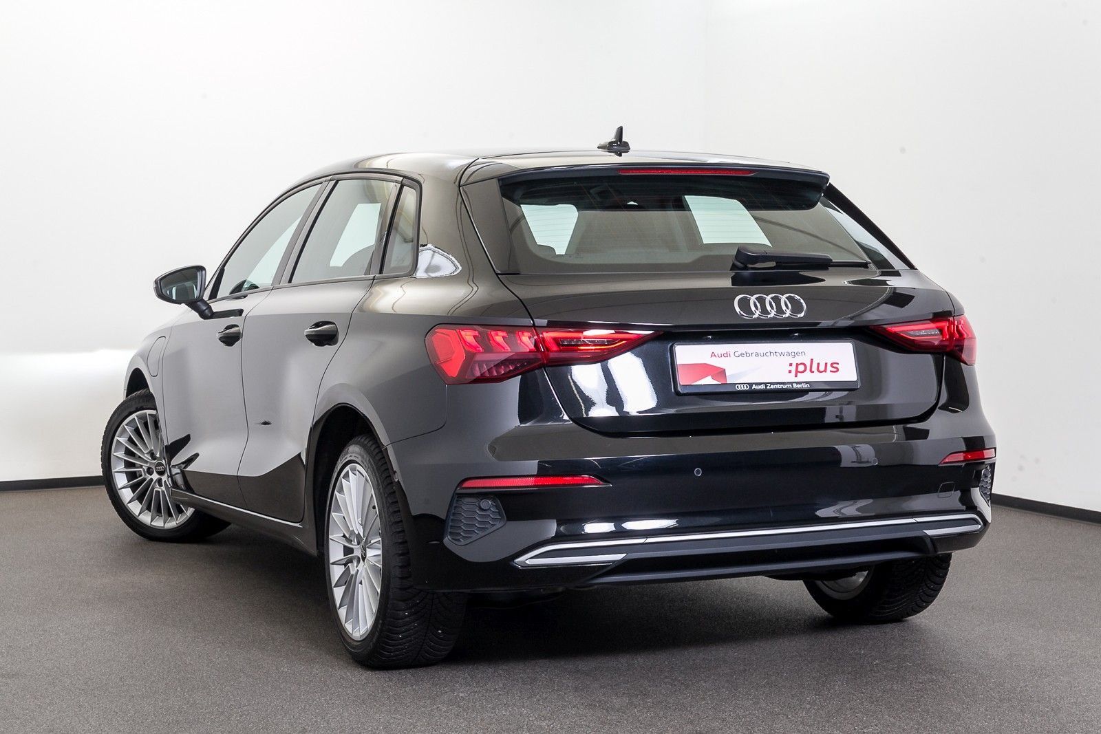 Audi A3 Sportback advanced 40 TFSI e S tr. - Samsaru's Car Outlet
