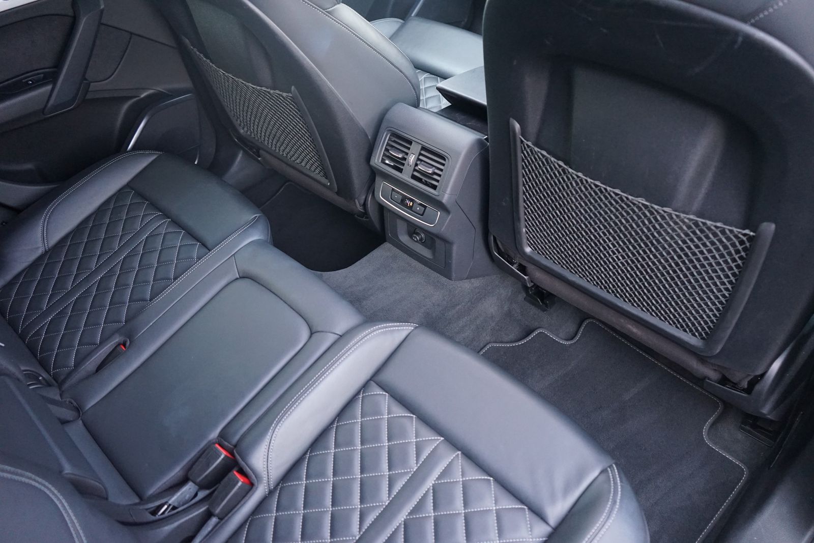 Audi Q5 Sportback 40 TDI S-Line quattro s-tronic - Samsaru's Car Outlet
