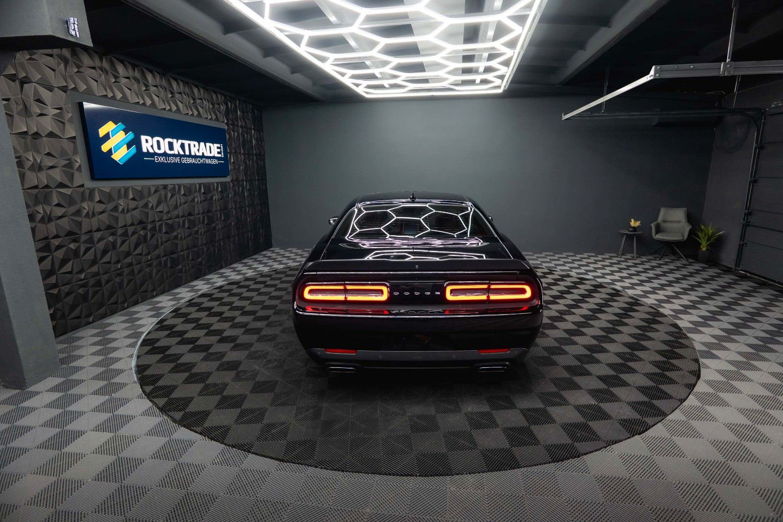 Dodge Challenger 5.7 V8 R/T WIDE BODY SHAKER LAST CALL