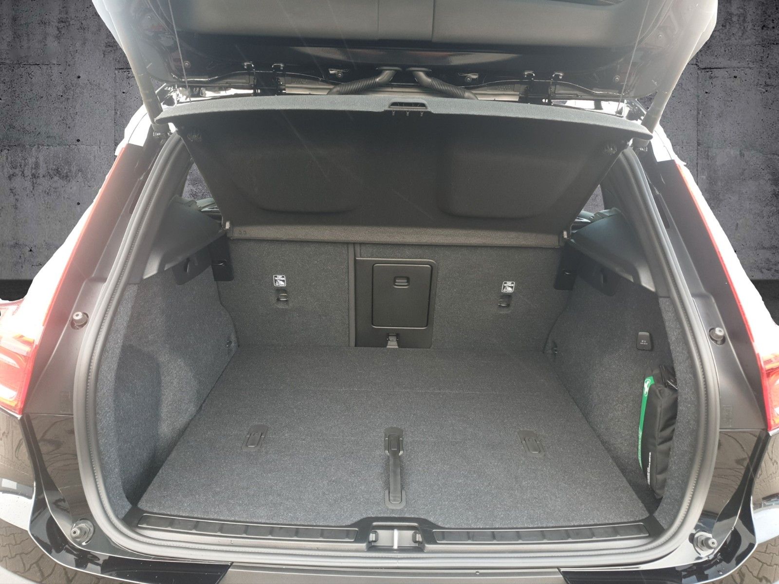 Volvo XC40 Core LED, WiPa, AHK, Alu, Allwetter