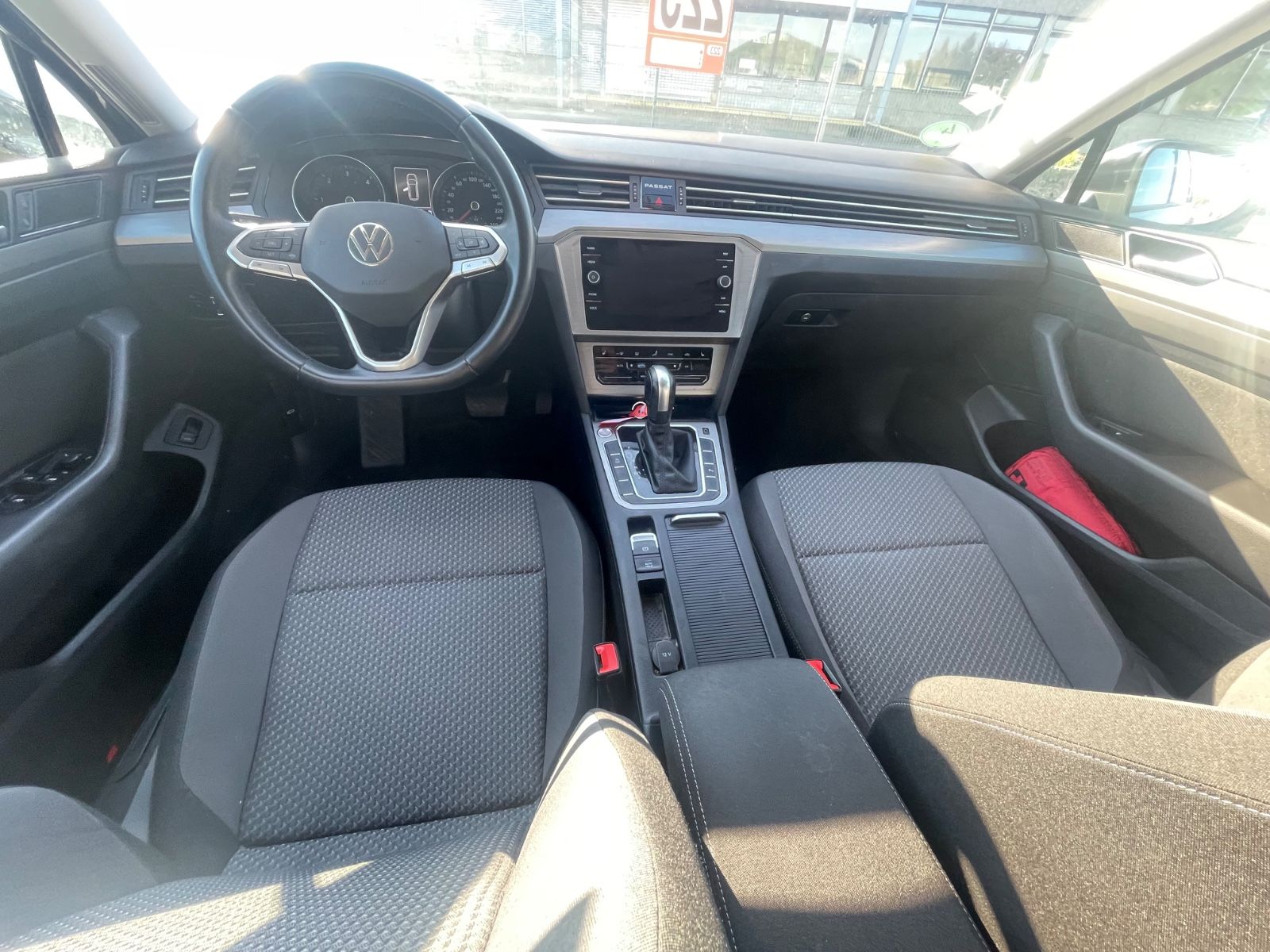 Volkswagen Passat Variant - Samsaru's Car Outlet