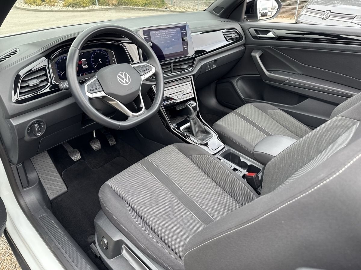 Volkswagen T-Roc Cabrio Style TSi - Samsaru's Car Outlet