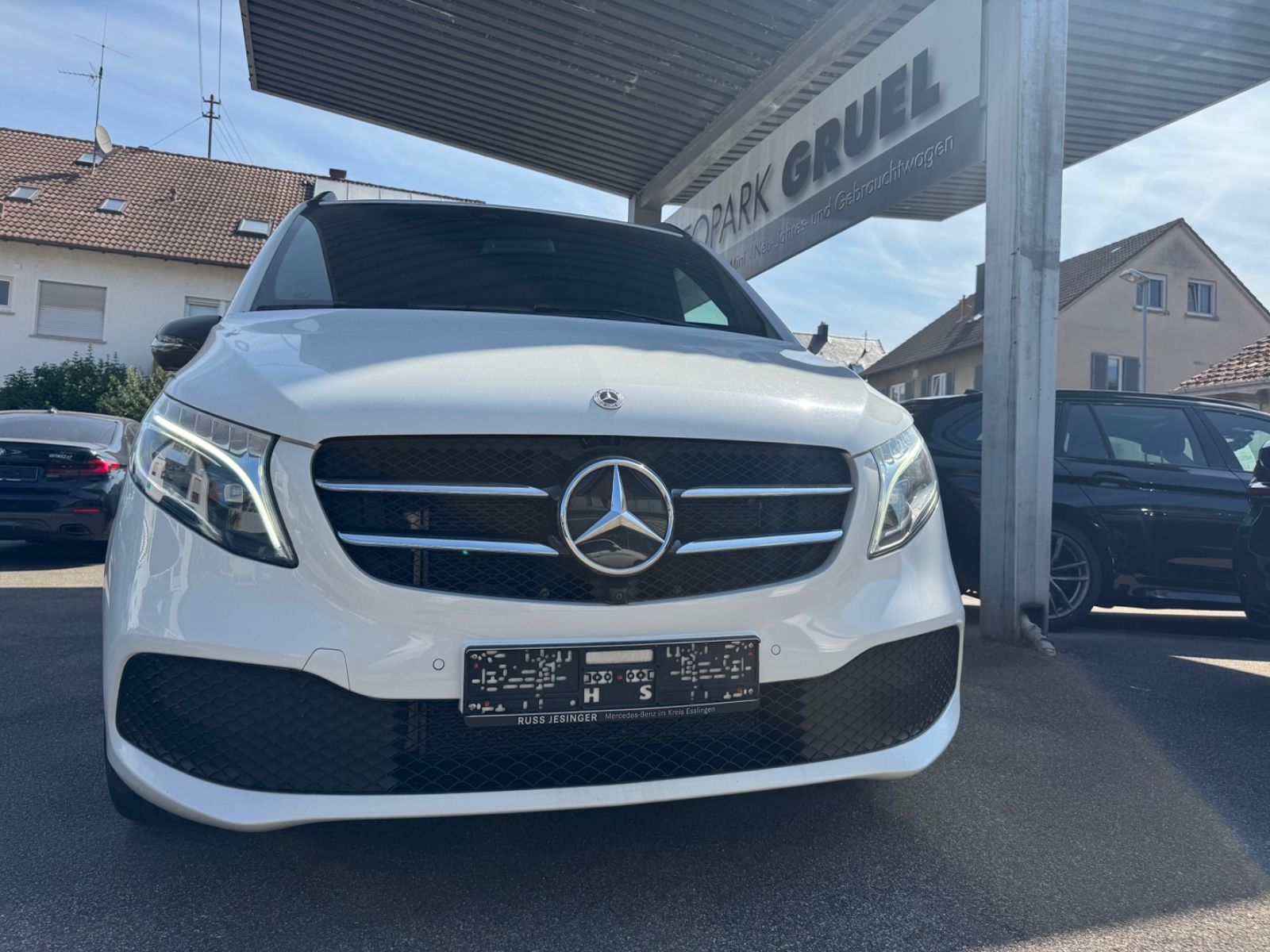 Mercedes-Benz V 300 d 4Ma Edition - Samsaru's Car Outlet