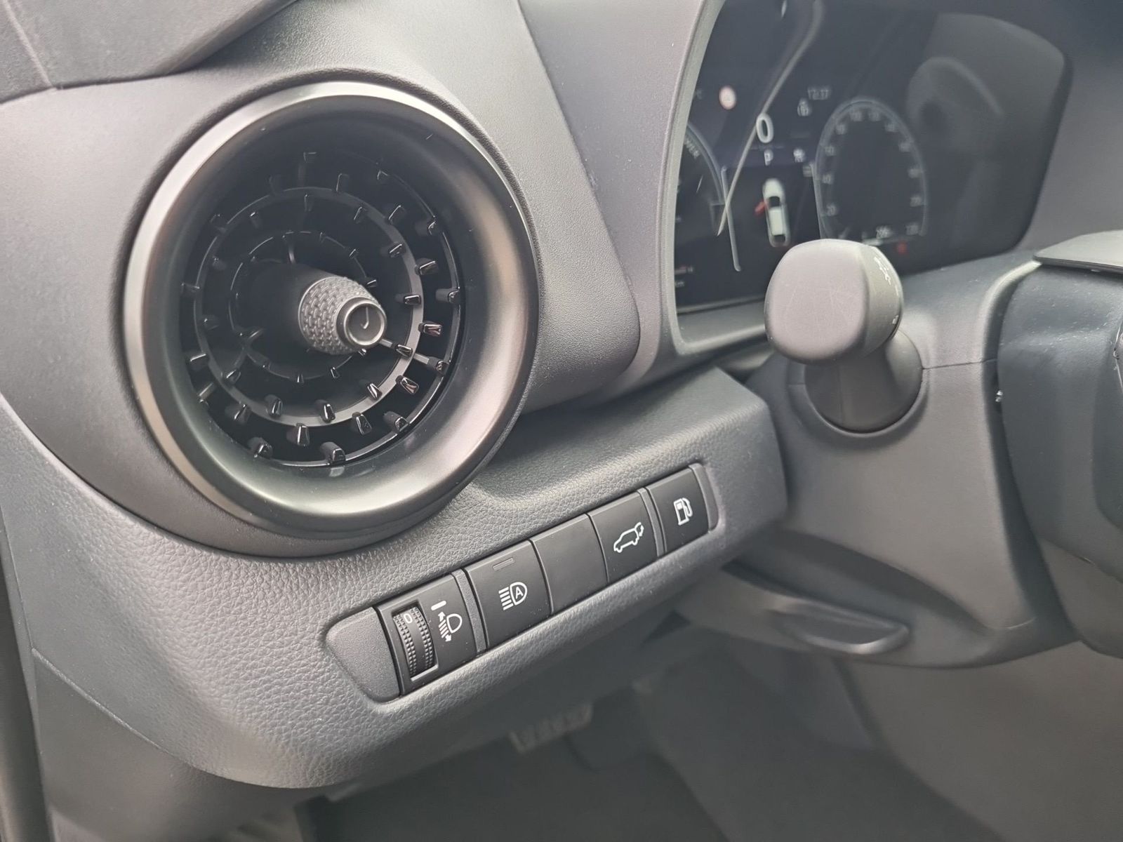 Toyota C-HR 1.8 FWD Team Deutschland ACC+AUT+LED+Navi