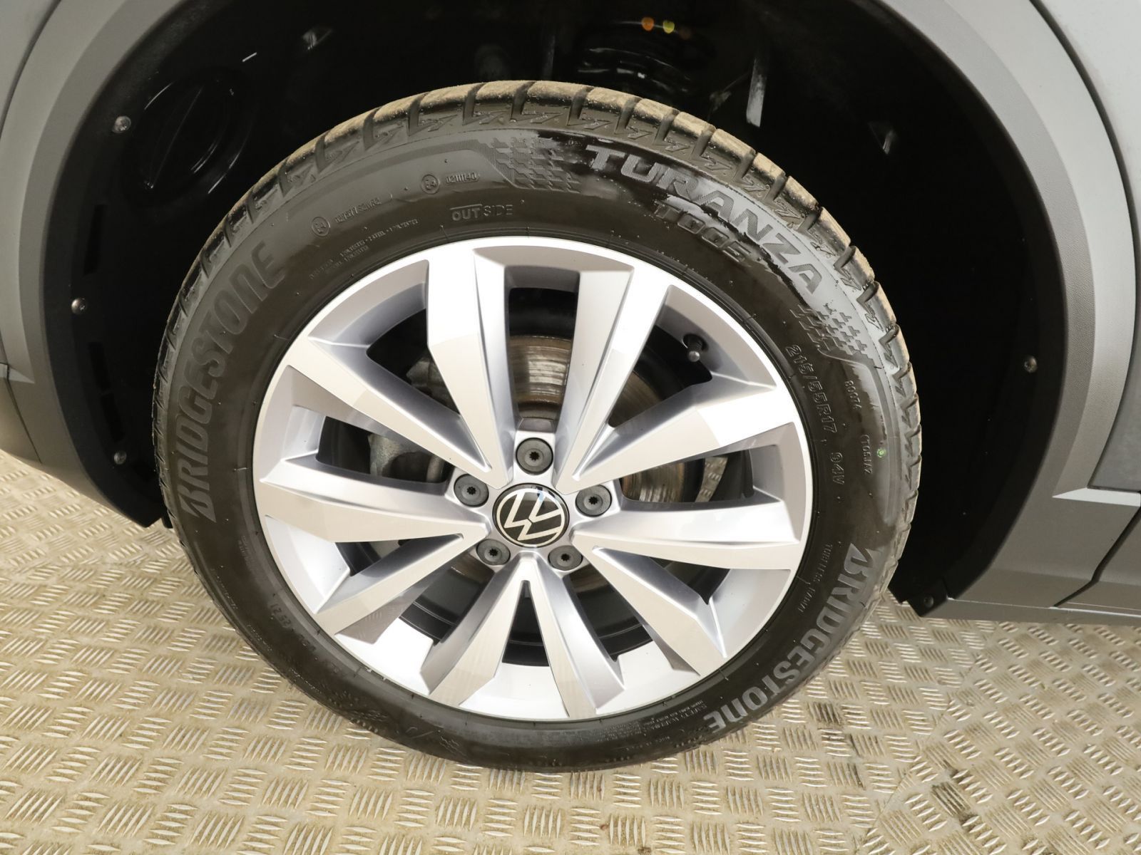 Volkswagen T-Roc 1.5 TSI Style - Samsaru's Car Outlet