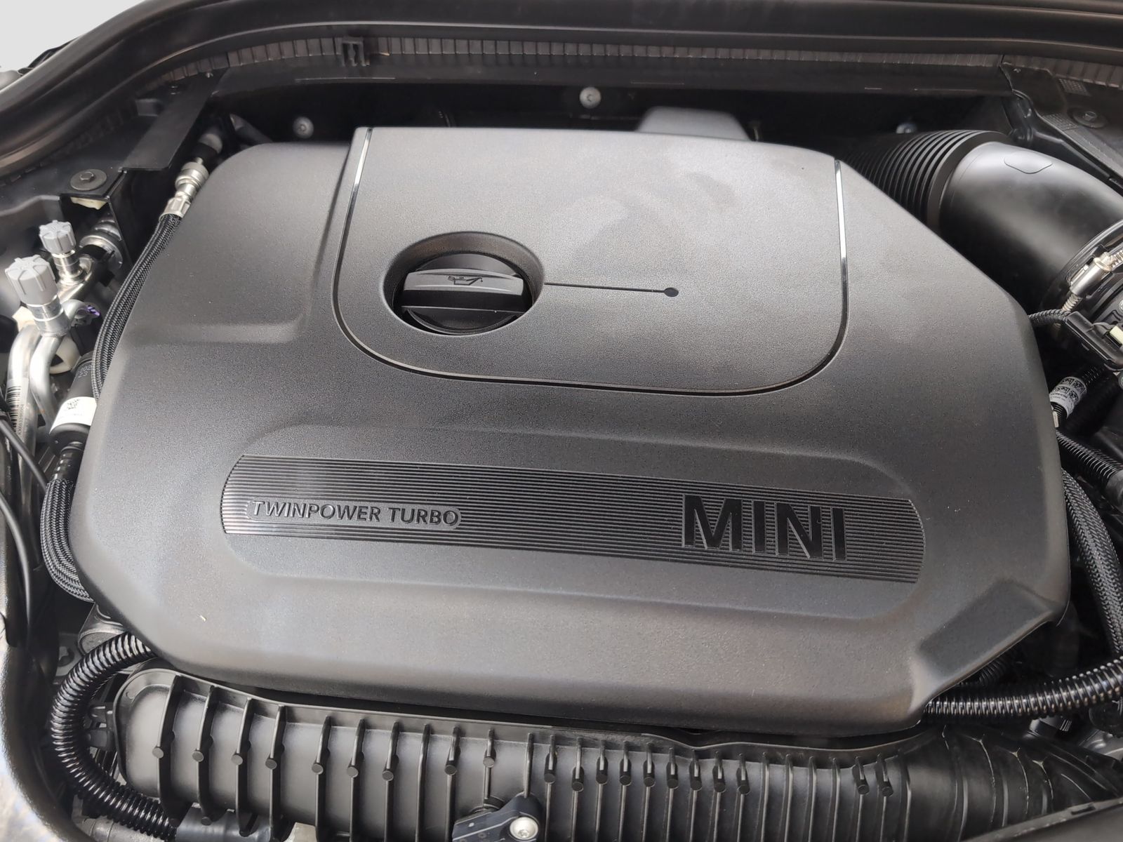 MINI Cooper S - Samsaru's Car Outlet