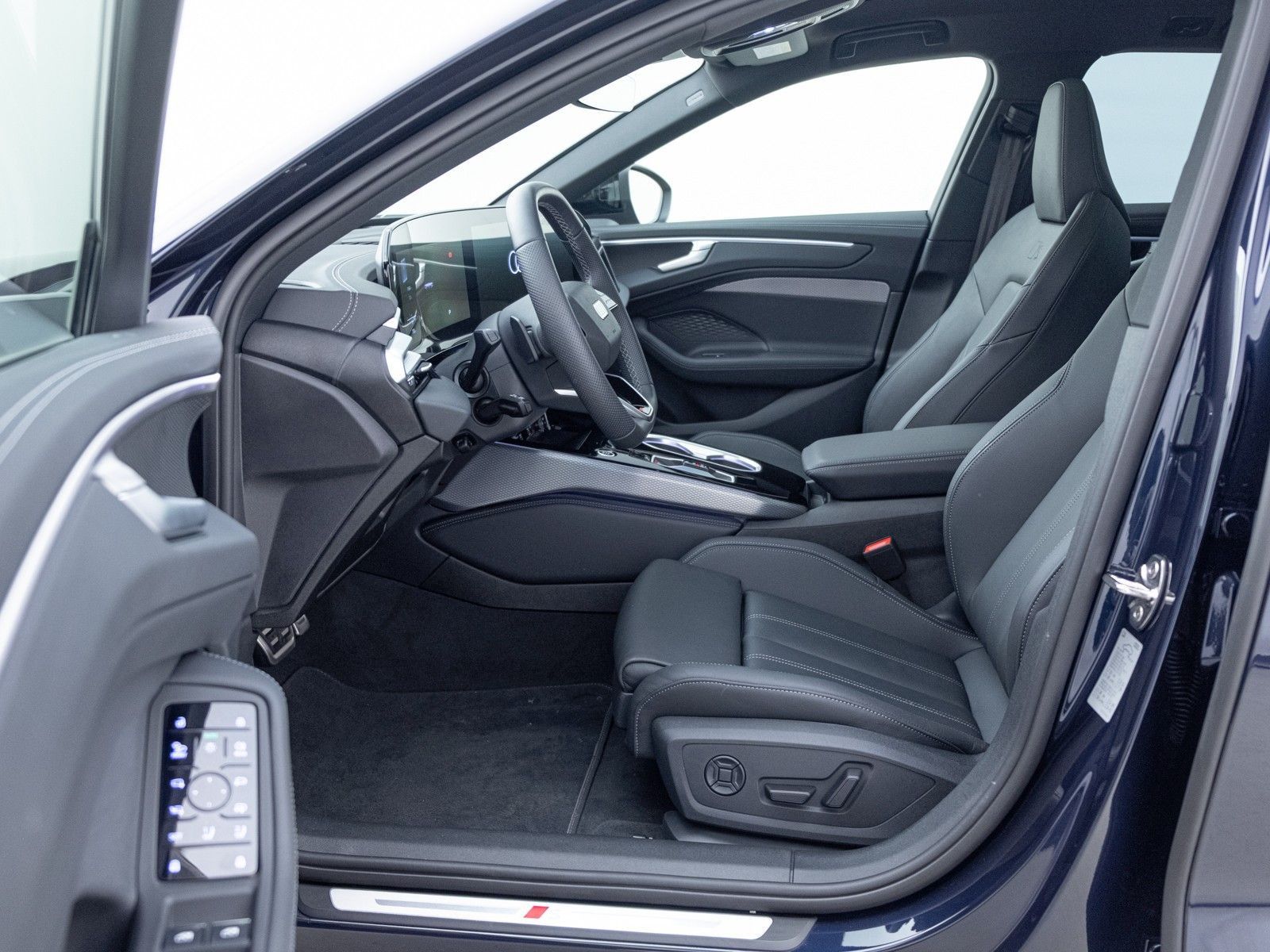 Audi A6 Avant TFSI 150 kW S-TRO*MATRX*S-LINE*AHK*PANO
