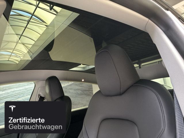 Tesla Model Y Rear-Wheel Drive