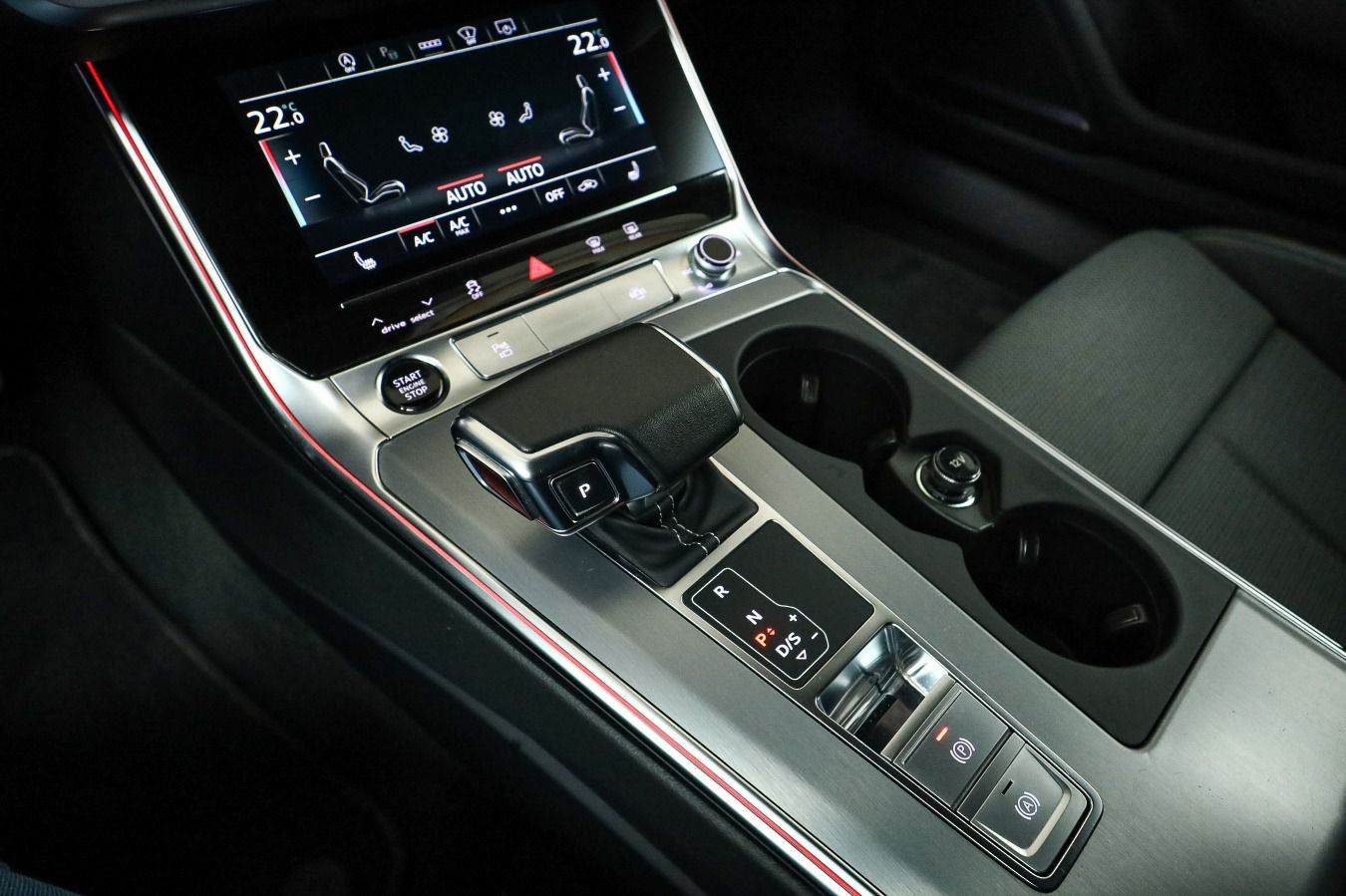 Audi A6 Avant 2 x S line 45 TDI qu. AHK*HUD*B&O*Matri
