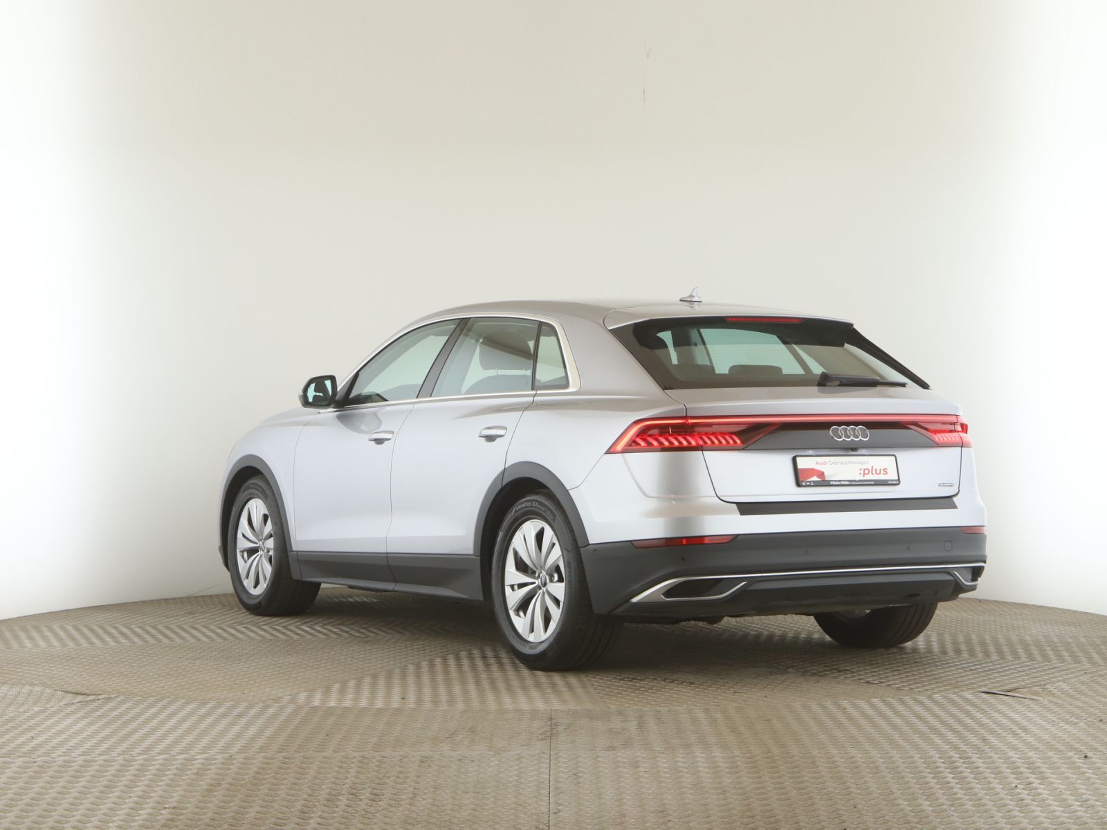 Audi Q8 50 TDI quattro - Samsaru's Car Outlet