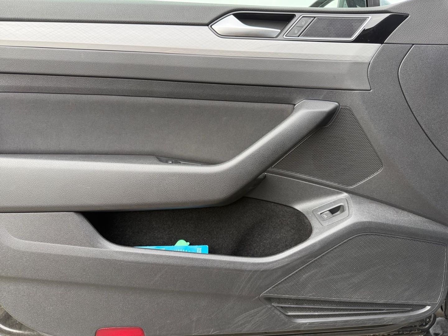 Volkswagen Passat 2.0 TDI DSG - Samsaru's Car Outlet