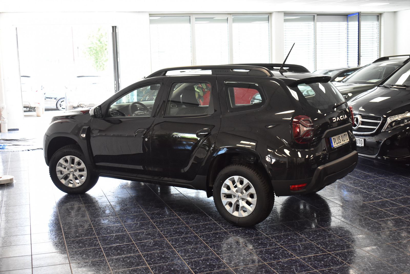 Dacia Duster Expression 4WD - Samsaru's Car Outlet