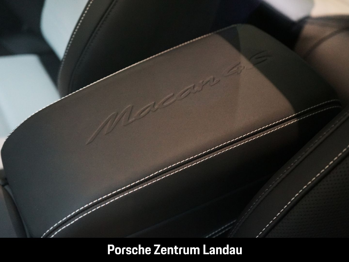 Porsche Macan 4S Burmester HA-Lenkung InnoDrive Head-Up