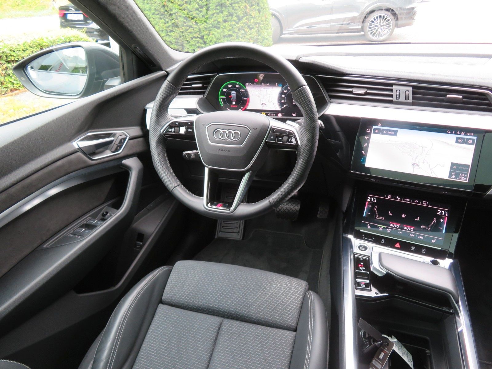 Audi e-tron 55 S-LINE AHK PANO ACC S-LINE UPE 103