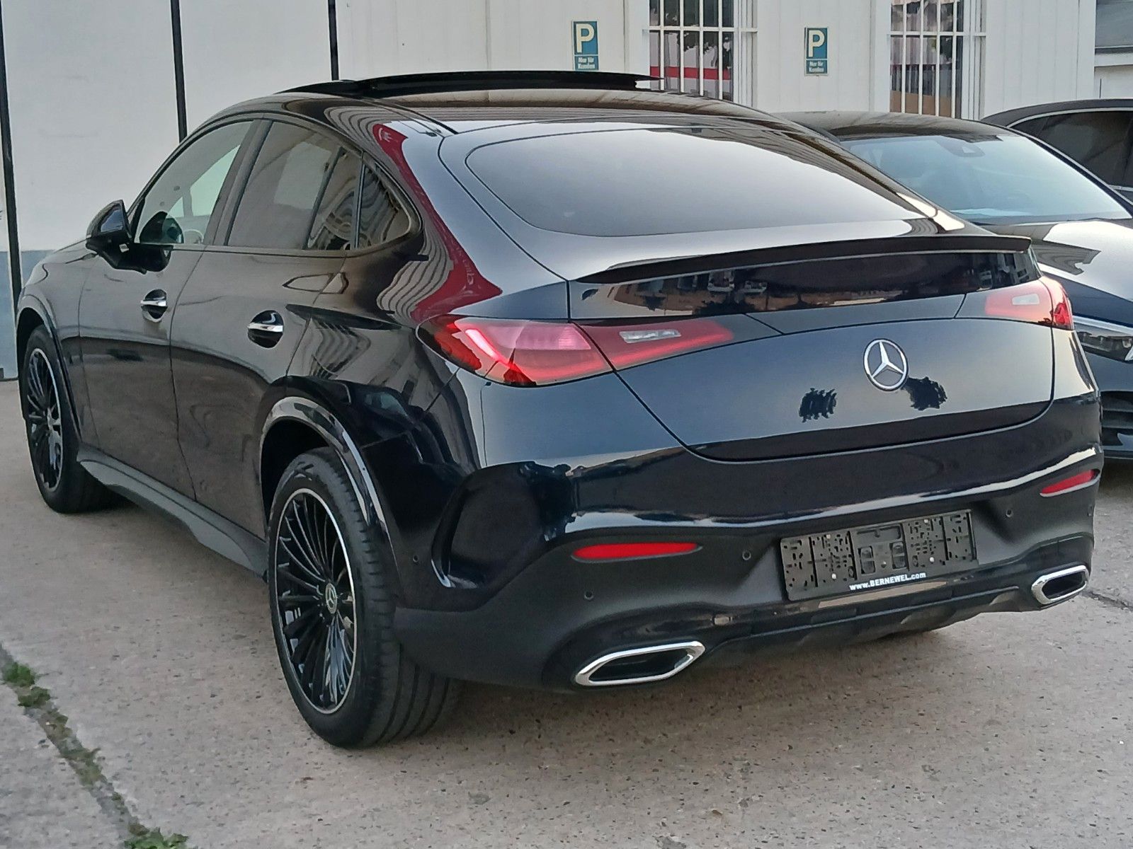 Mercedes-Benz GLC300 AMG Coupe 4M_Pano_360_Sitzklima_Leder_LED