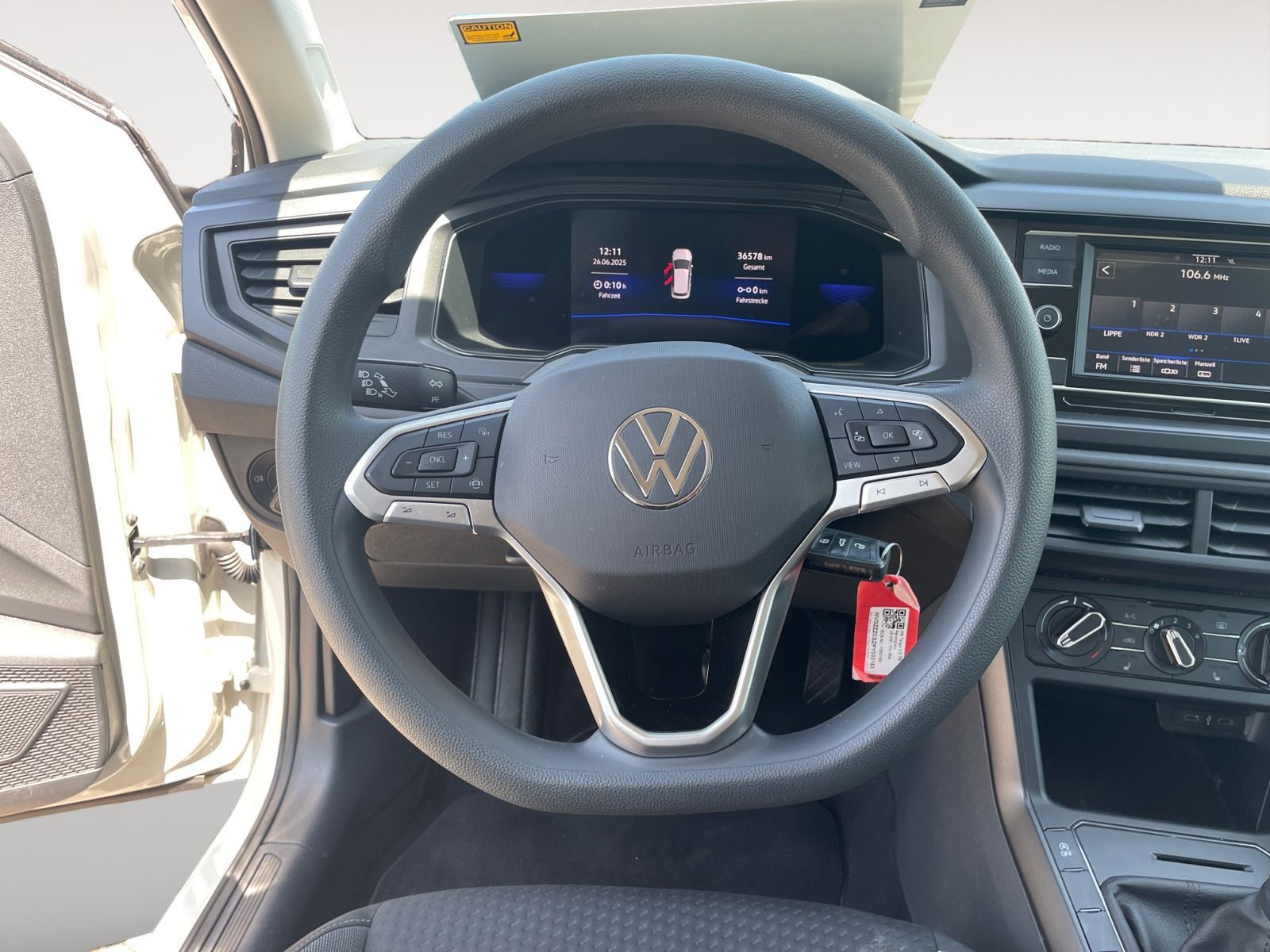 Volkswagen Taigo 1.0 TSI - Samsaru's Car Outlet