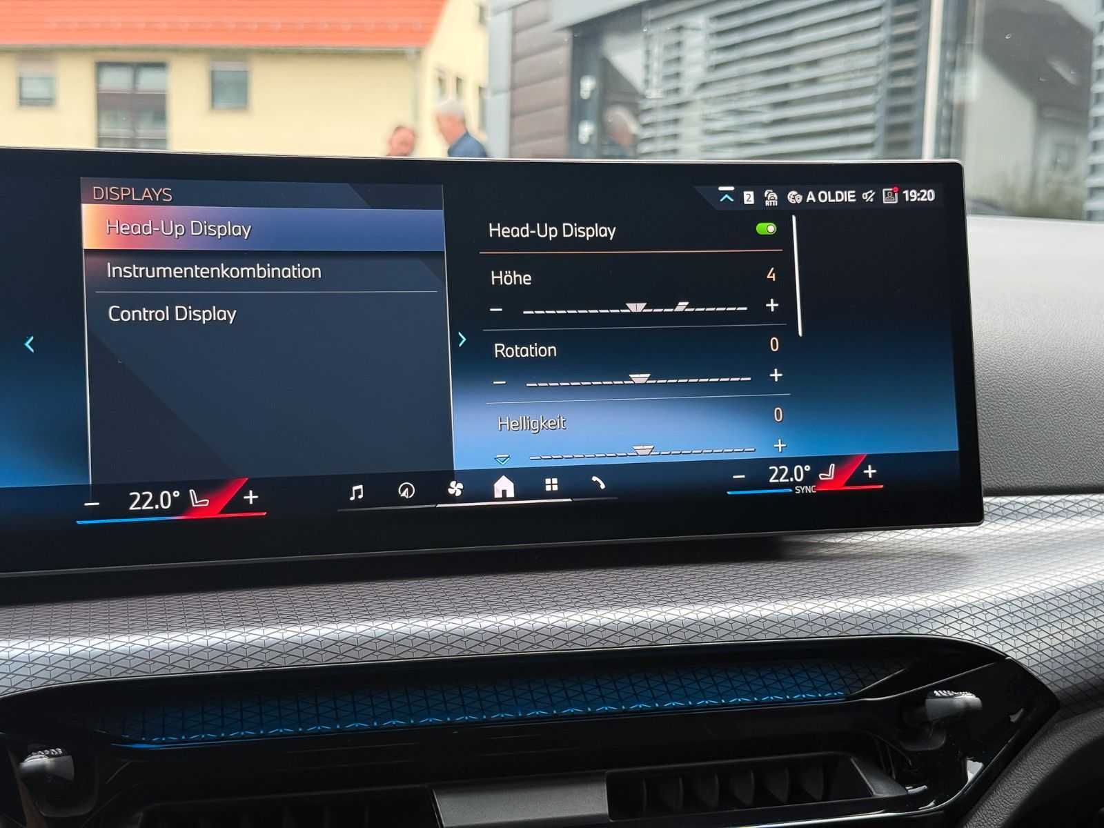 BMW 320i M Sport HuD AHK ACC 360° LED+