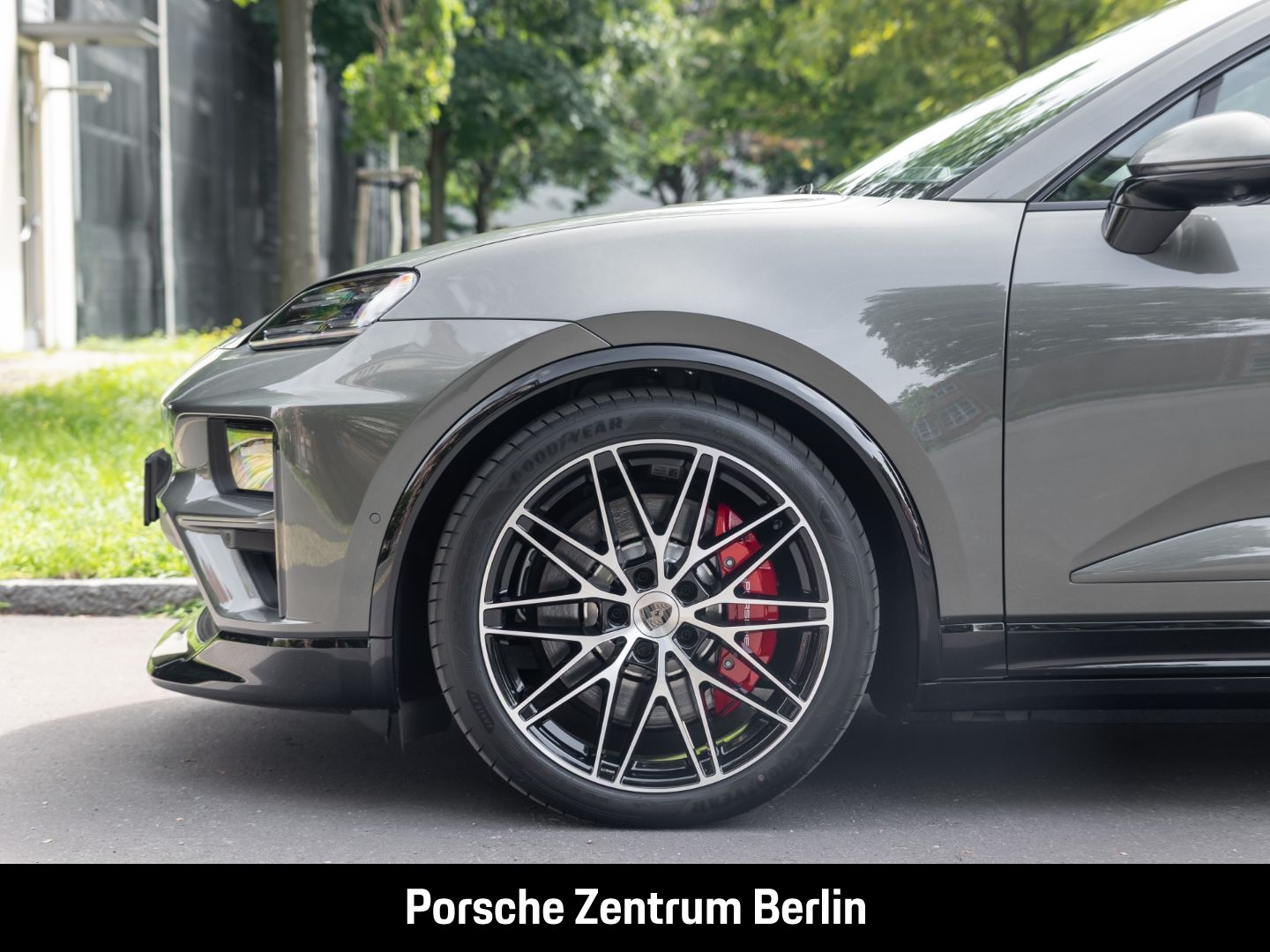 Porsche Macan Turbo Burmester Rückfahrkamera Panorama