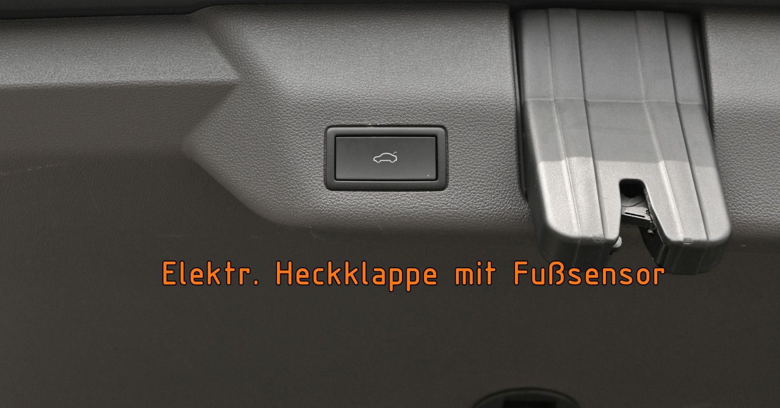 Volkswagen T7 Multivan 2.0 TDI DSG Style - Samsaru's Car Outlet