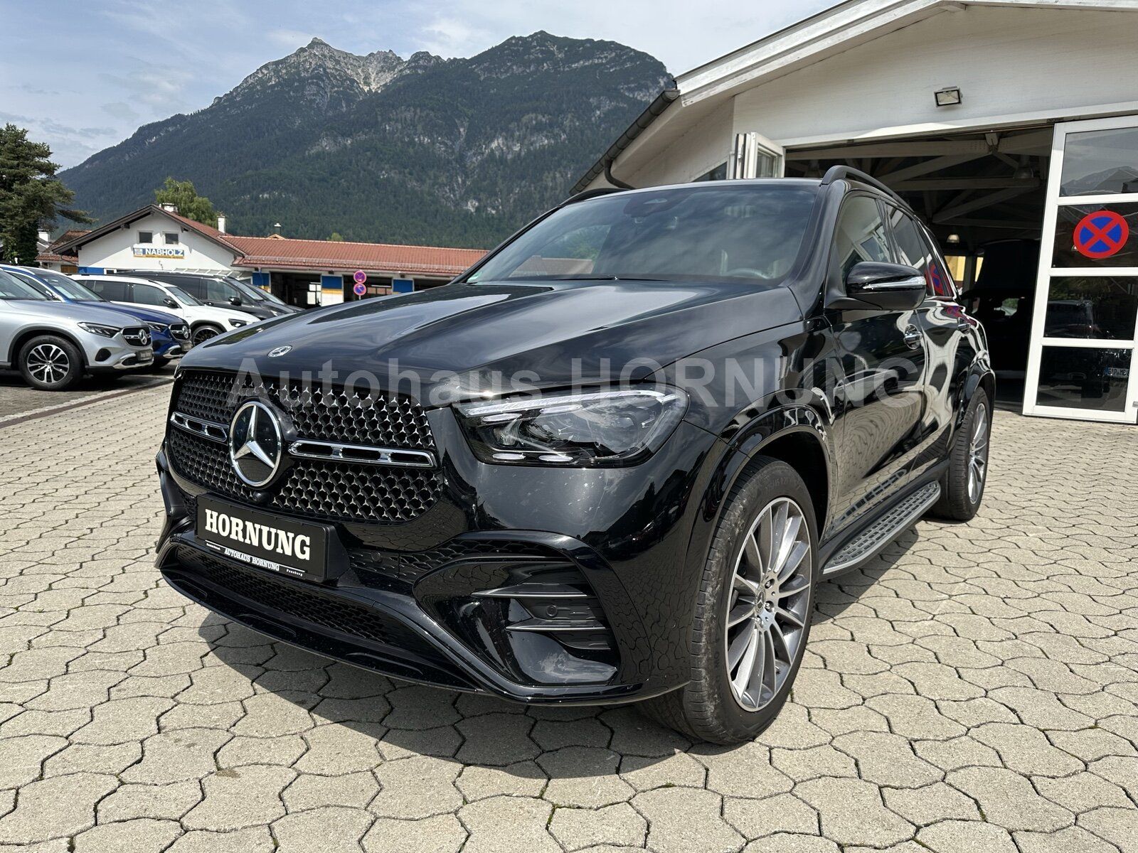 Mercedes-Benz GLE 450 d 4MATIC AMG 360° STH DIST PANO AHK BURM