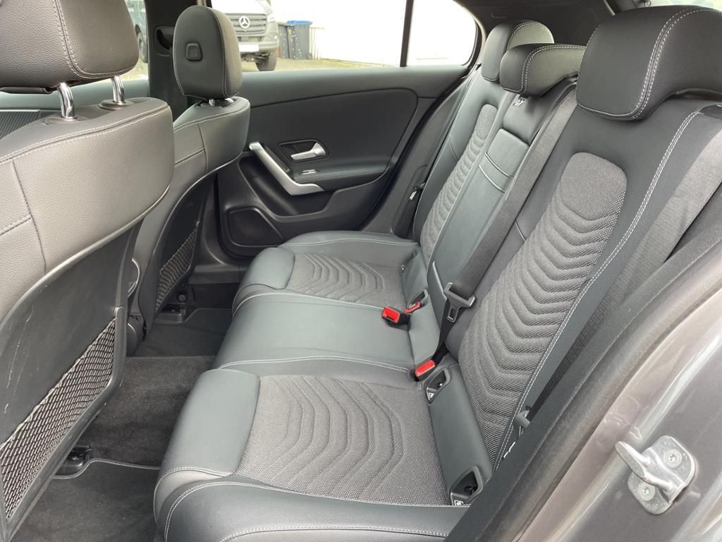 Mercedes-Benz A 180 - Samsaru's Car Outlet