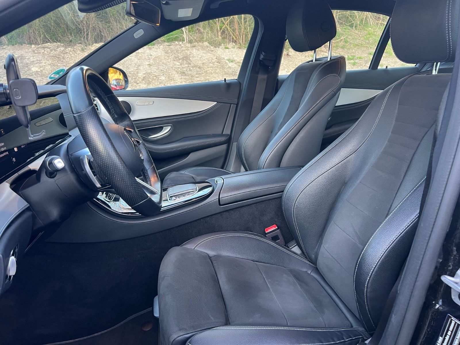 Mercedes-Benz E 300 de AMG - Samsaru's Car Outlet