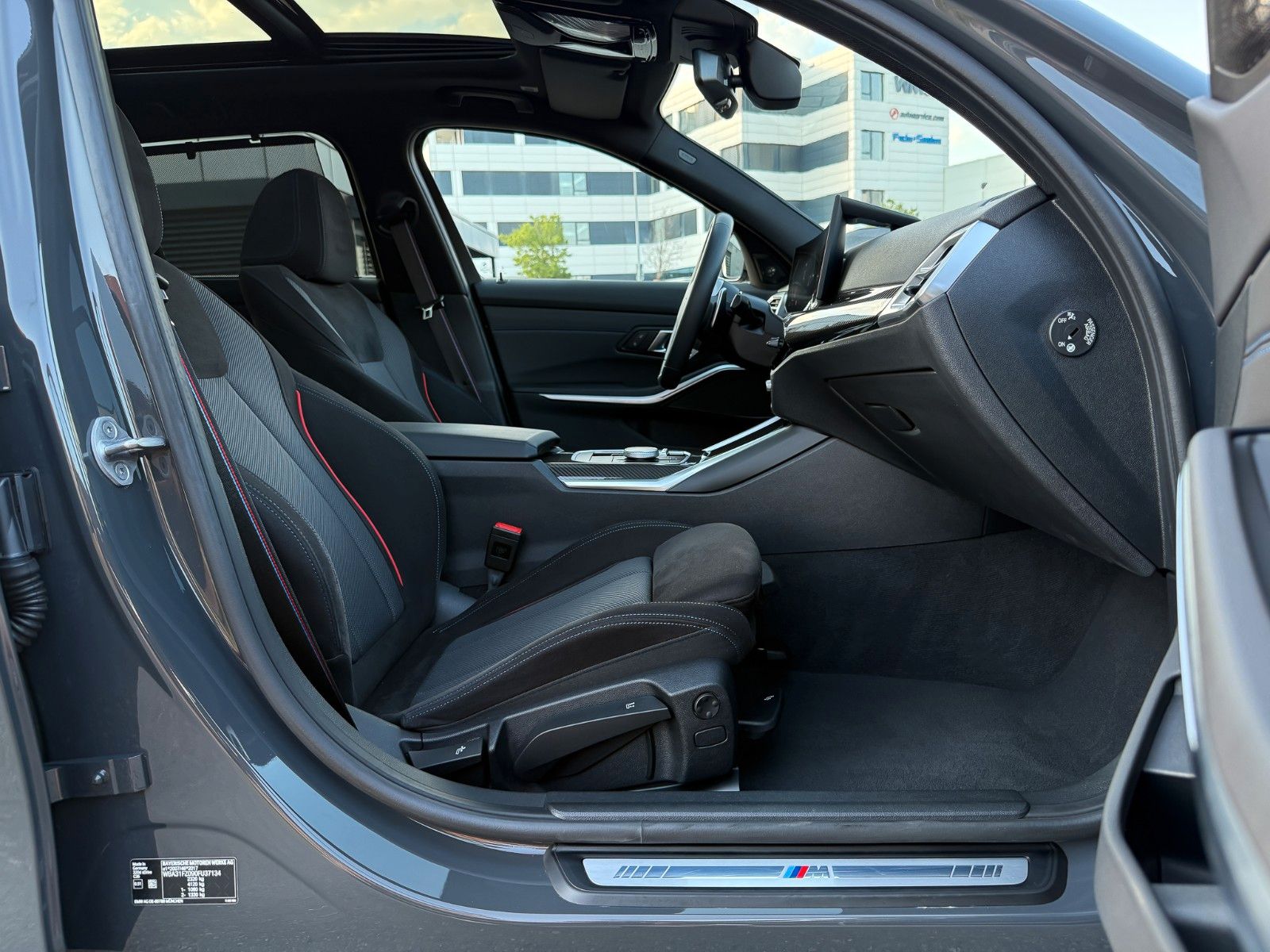 BMW 320d xD M Sport Pro HuD Carbon Pano StHz h/k AHK