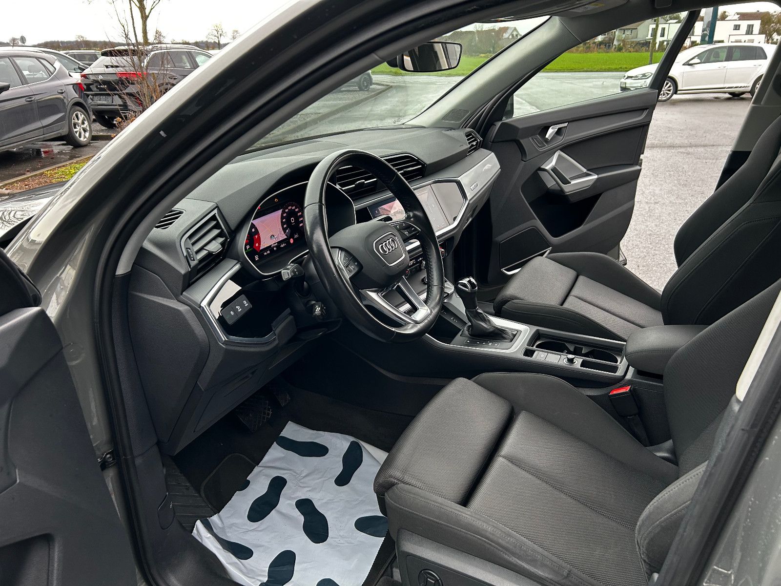 Audi Q3 40 TFSI Sportback quattro S line - Samsaru's Car Outlet