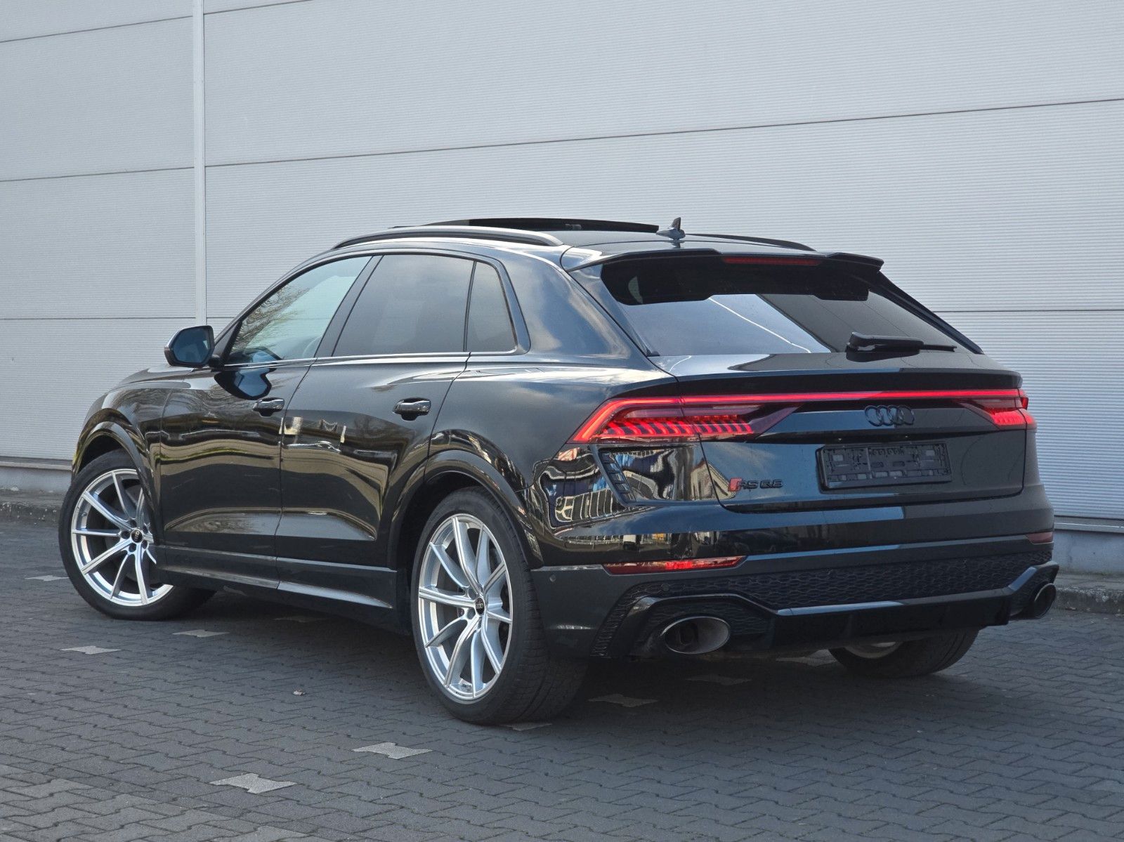 Audi RSQ8 (Massage/Ceramic/360 Kamera)