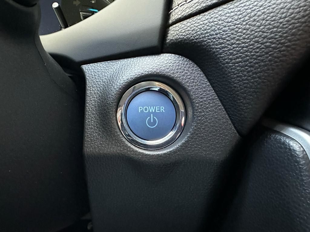 Toyota RAV 4 2.5 Hybrid CVT 4x4 Active Navi LED PDC e.H