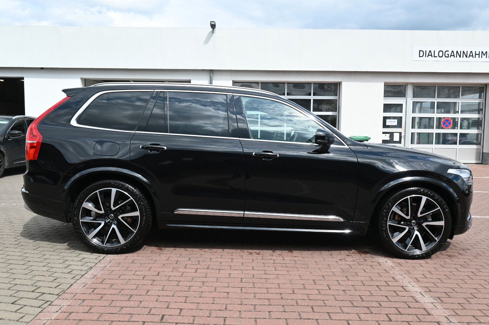 Volvo XC90 B5D AWD Inscription*LUFT*STDHZG*360*AHK*ACC