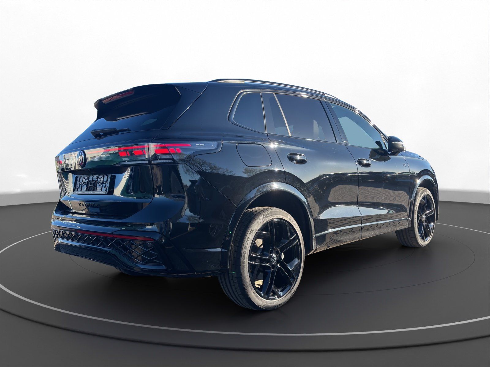 Volkswagen Tiguan 2.0 TSI DSG 4MOTION R-Line BLACK STYLE