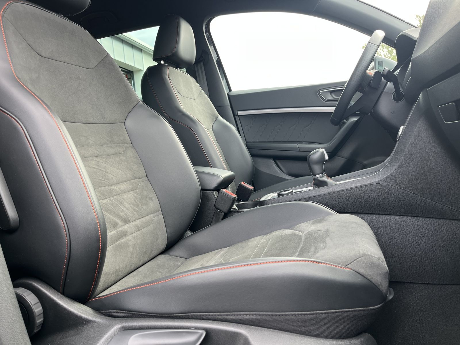 Seat Ateca 2.0 TDI DSG FR 181€ m.20% Anz. AHK Navi AC