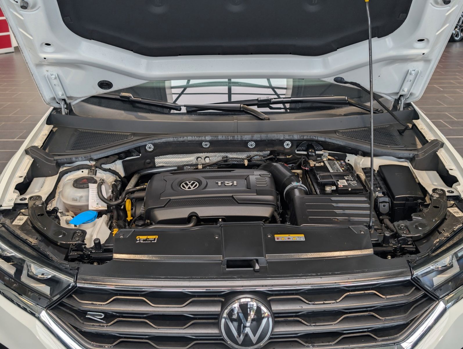 Volkswagen T-Roc 2.0 TSI OPF 4MOTION DSG R - Samsaru's Car Outlet