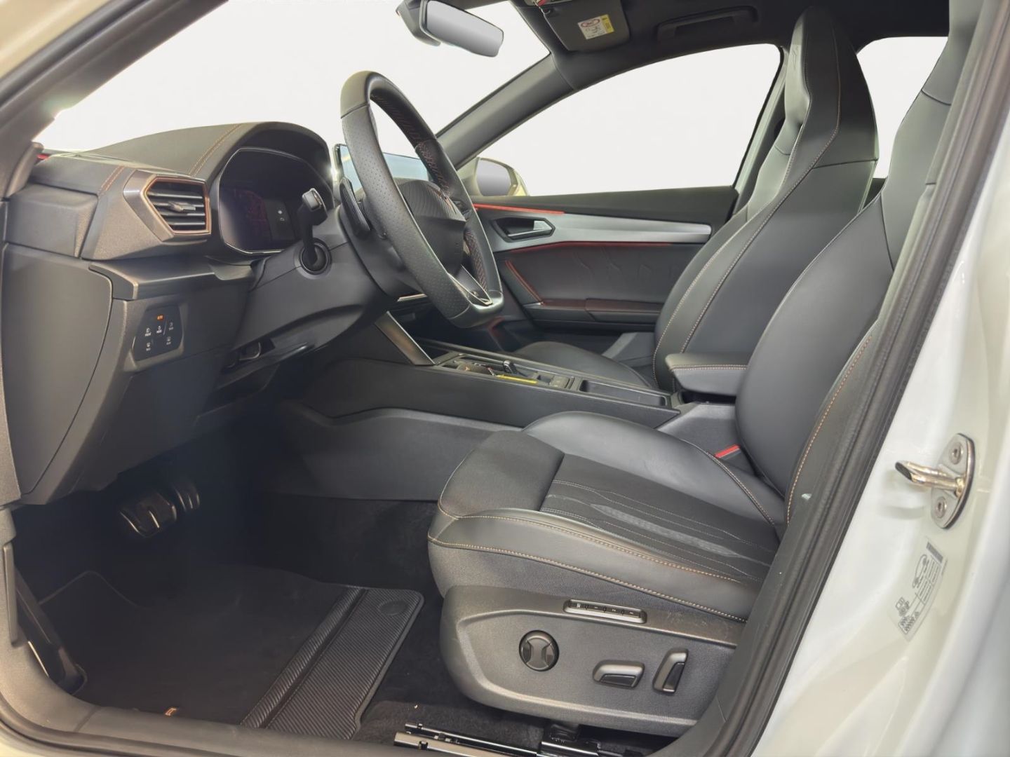 Cupra Formentor VZ 1.4 e-HYBRID Alu LED AHK Pano Top V