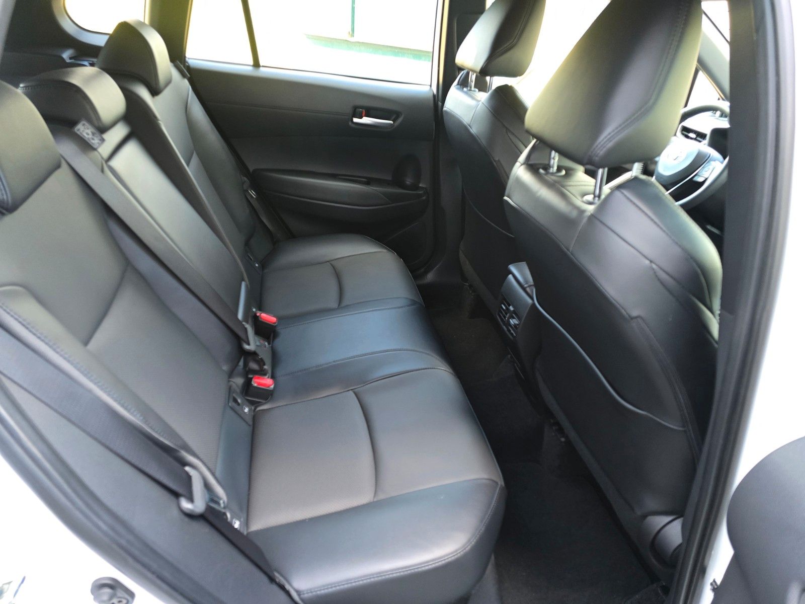 Toyota Corolla Cross 2.0 Hybrid Lounge