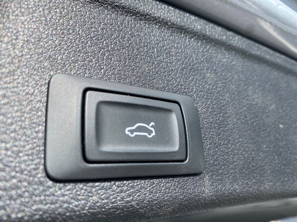Audi A4 Avant 35 TDI S tronic advanced - Samsaru's Car Outlet