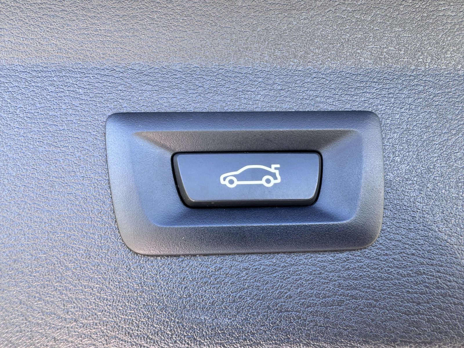 BMW X1 xDrive25e Advantage - Samsaru's Car Outlet