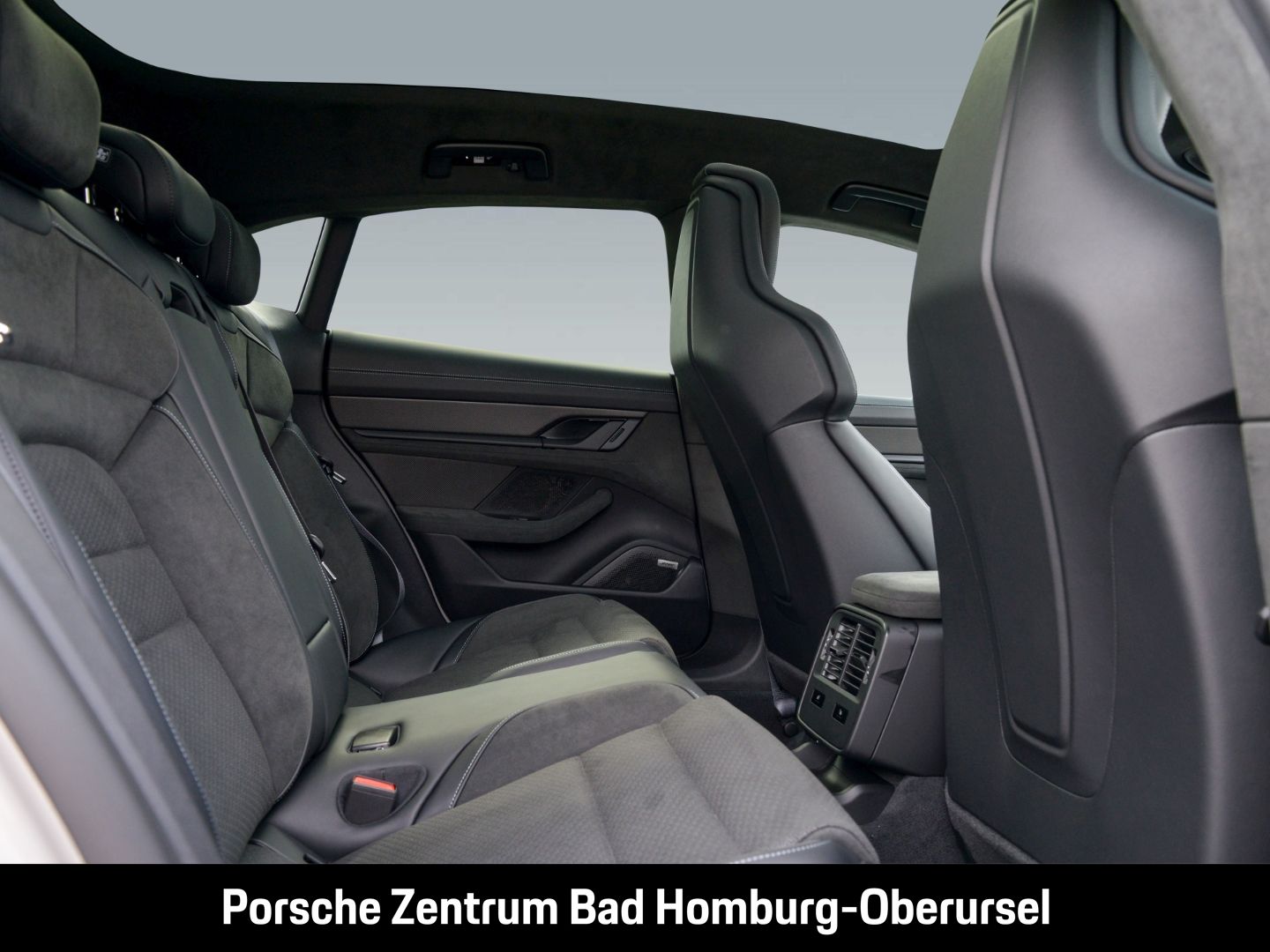 Porsche Taycan GTS Sport Turismo HA-Lenkung Active-Ride