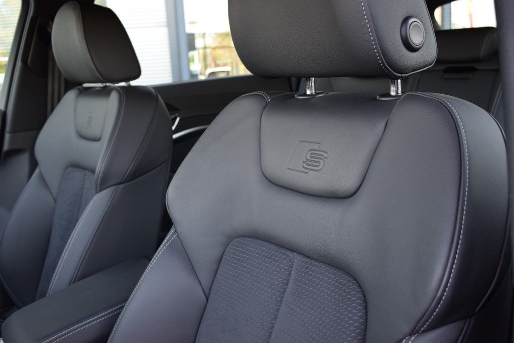Audi Q8 50 e-tron quattro S-line - Samsaru's Car Outlet