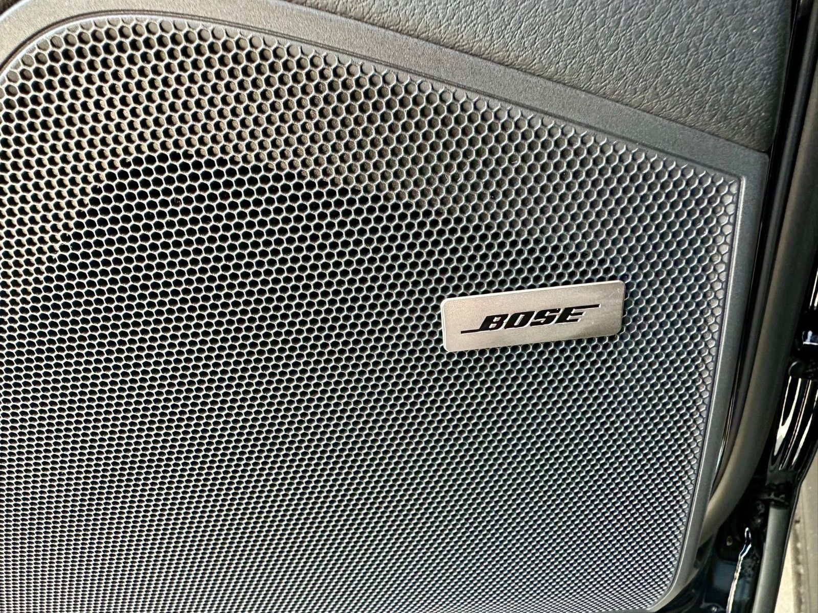 Porsche Cayenne Coupe Hybrid Facelift/sw-grün/14W/Mtx/21